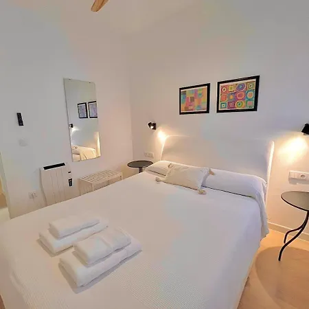 Nuevo! Acogedor 8pax 4bdr 2bth - Cozyhomesevilla4