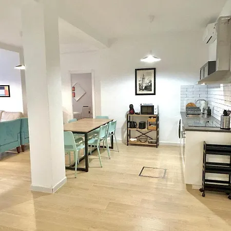 Apartment Nuevo! Acogedor 8pax 4bdr 2bth - Cozyhomesevilla4 *
