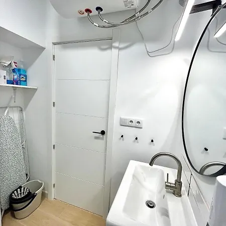 Nuevo! Acogedor 8pax 4bdr 2bth - Cozyhomesevilla4 Apartment