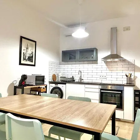 Nuevo! Acogedor 8pax 4bdr 2bth - Cozyhomesevilla4 Apartment
