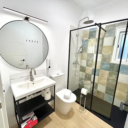 Nuevo! Acogedor 8pax 4bdr 2bth - Cozyhomesevilla4 Apartment