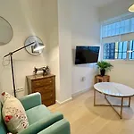 Apartmán Nuevo! Acogedor 8pax 4bdr 2bth - Cozyhomesevilla4