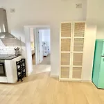 Nuevo! Acogedor 8pax 4bdr 2bth - Cozyhomesevilla4 Apartmán *