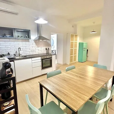Apartmán Nuevo! Acogedor 8pax 4bdr 2bth - Cozyhomesevilla4 *
